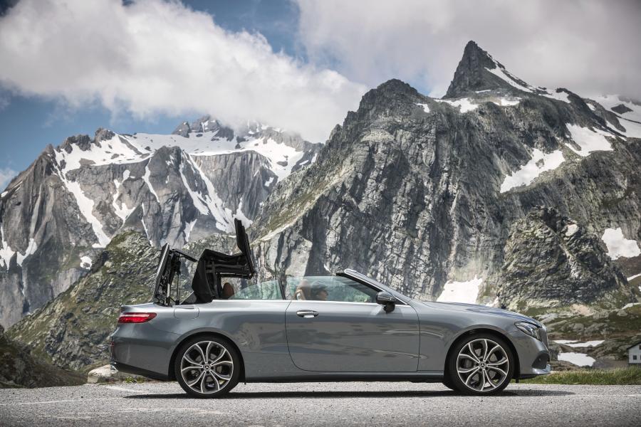  Mercedes-Benz E220 d Cabriolet 2017 года  (WW) (фото 17 из 24)